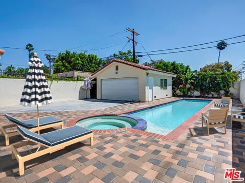 712 Vista Street