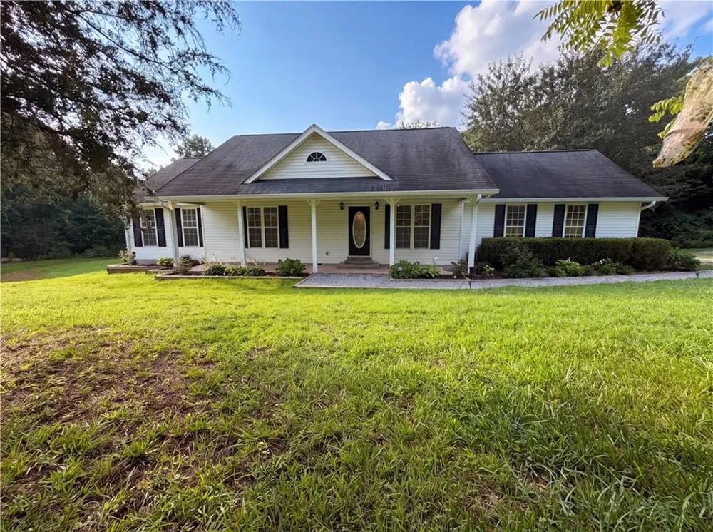 98 Eb Road Cleveland, GA 30528