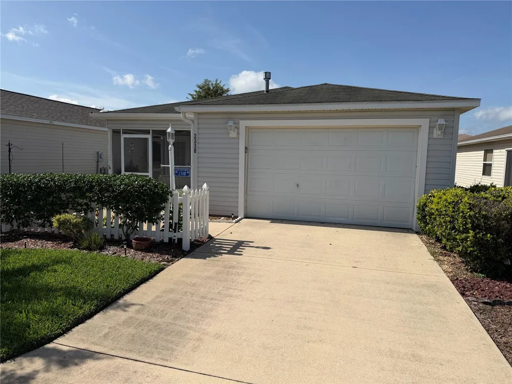2318 OAK BEND PLACE The Villages, FL 32162