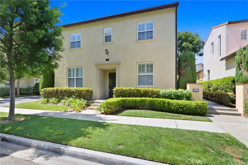109 Waterman Irvine, CA 92602