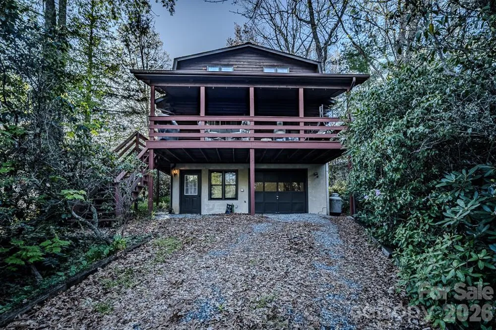 86 Hickory Lane Newland, NC 28657
