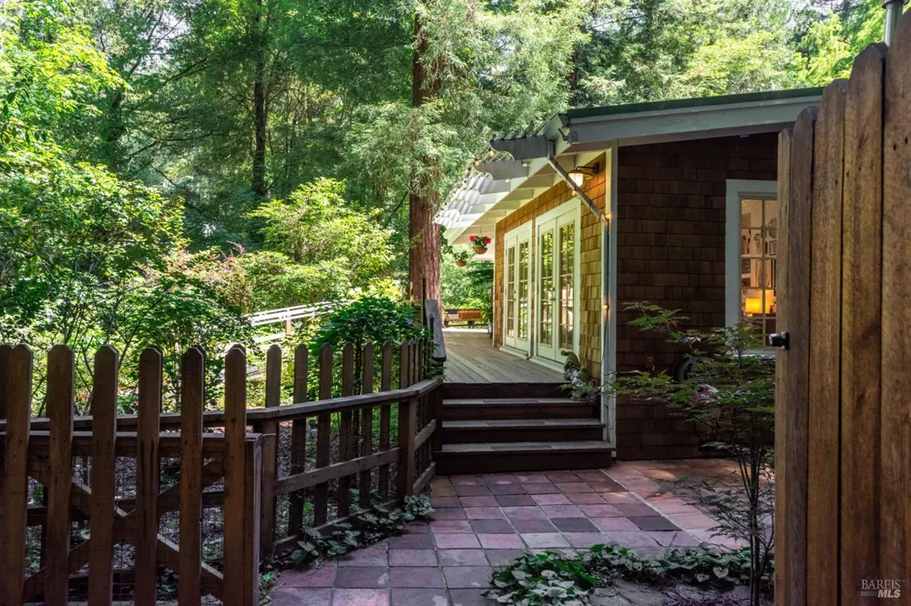 15521 Old Cazadero Road Guerneville, CA 95446