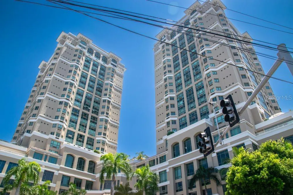 103 AVENUE DE DIEGO #1802 San Juan, PR 00914