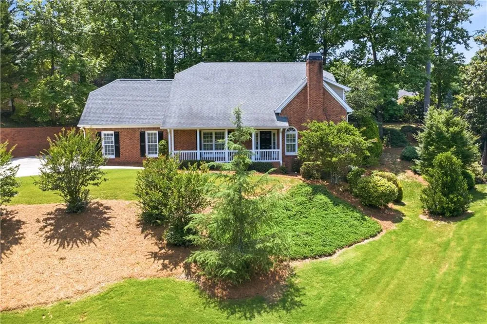 1390 Tennis Court Place Roswell, GA 30075