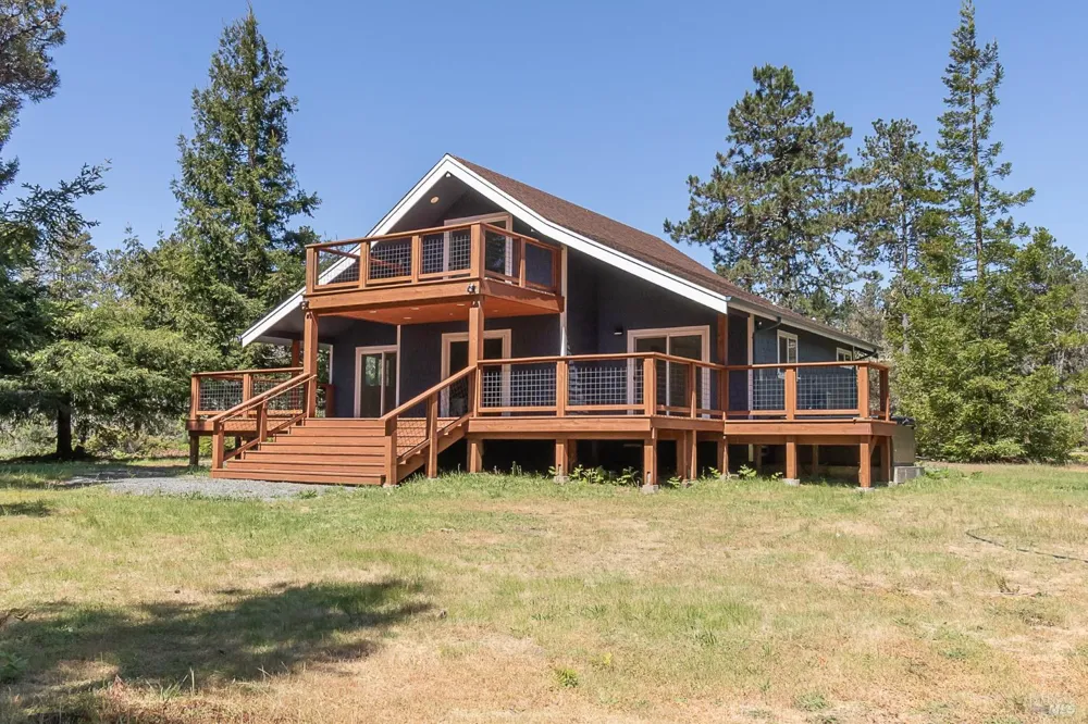 44001 Tan Bark Road Gualala, CA 95445