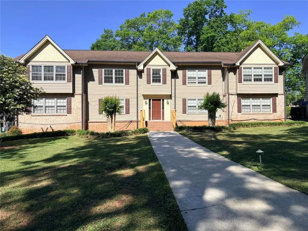 212 W Highland Avenue Monroe, GA 30655
