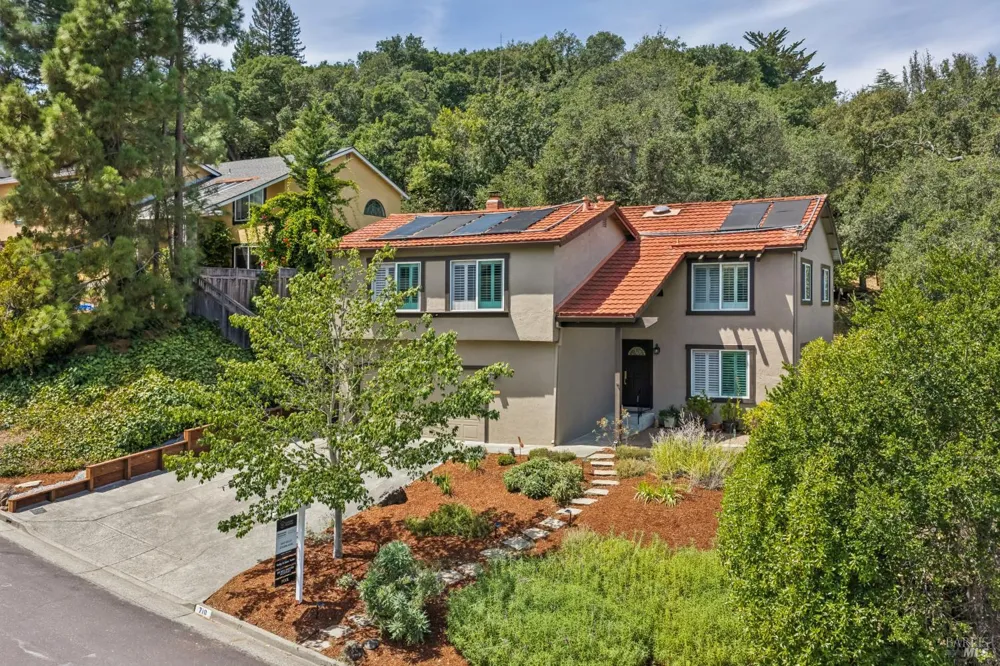 710 Arlington Circle Novato, CA 94947
