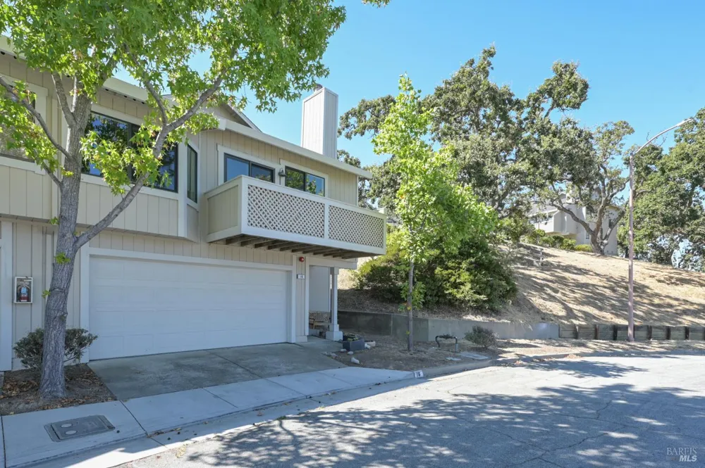 16 Rosewood Drive Novato, CA 94947