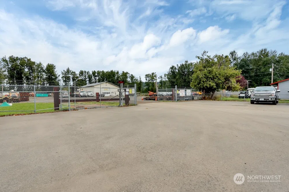 14211 -14303 16th Street E