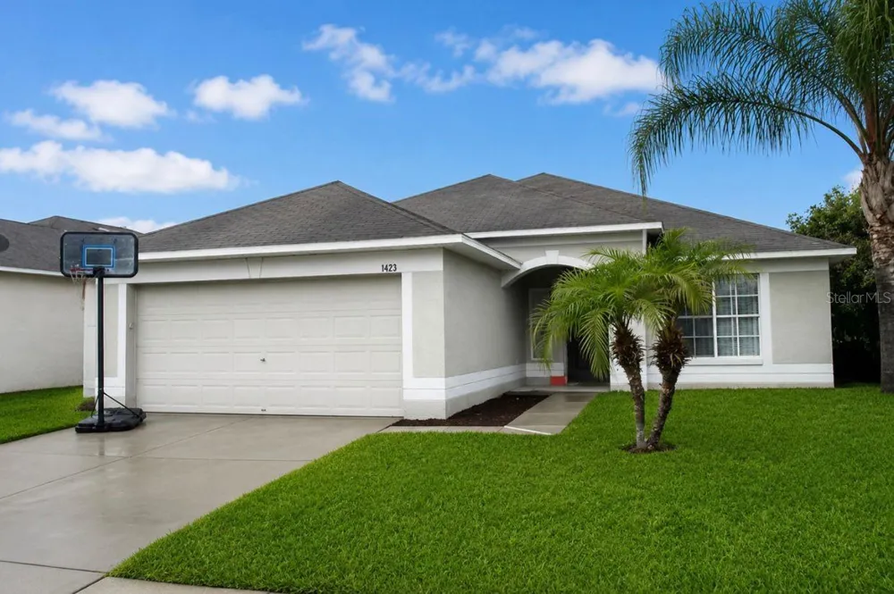 1423 OCEAN REEF ROAD Zephyrhills, FL 33544