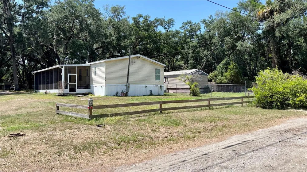 19112 IVERSON ROAD Lutz, FL 33559