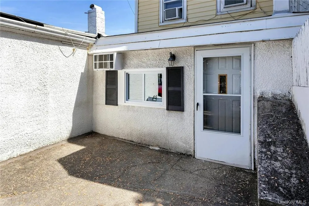 1970 E Main Street #APT 1974 Mohegan Lake, NY 10547