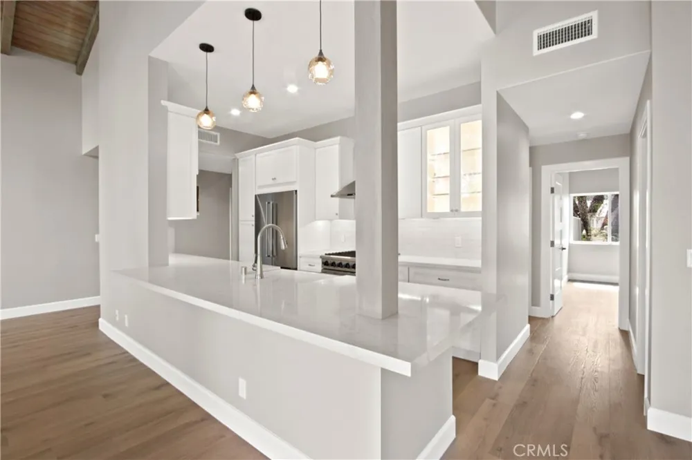2219 Fiesta Newport Beach, CA 92660