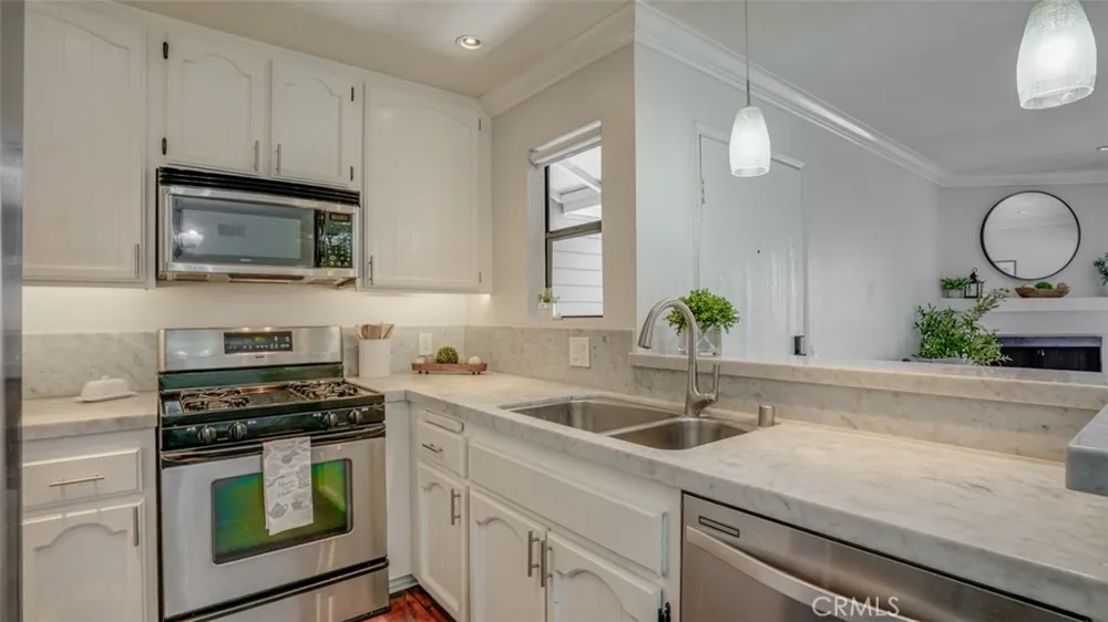 6063 Terrace Yorba Linda, CA 92886