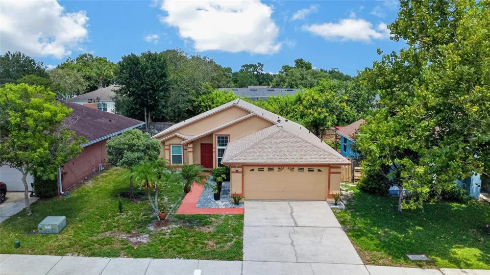 1053 SUGARBERRY TRAIL Oviedo, FL 32765