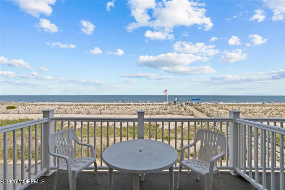 30 Dune Terrace Ortley Beach, NJ 08751