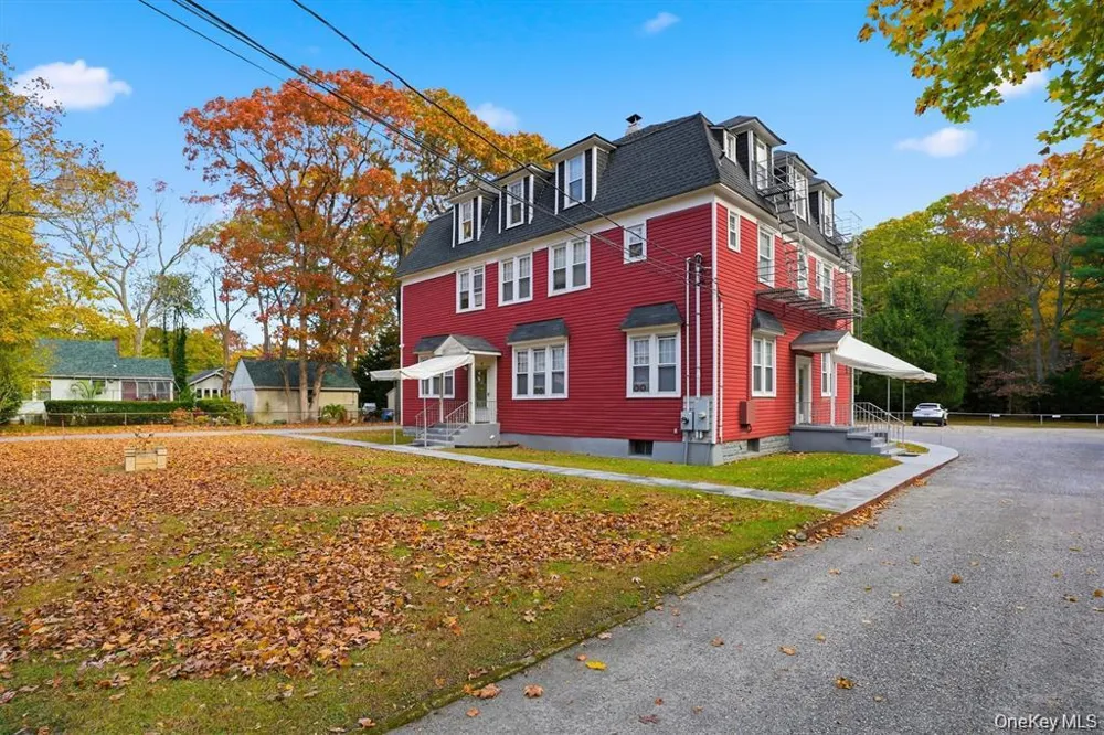 221 S Lake Avenue #3A Nesconset, NY 11767