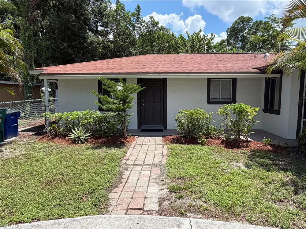 5829 Casablanca Court Fort Myers, FL 33919