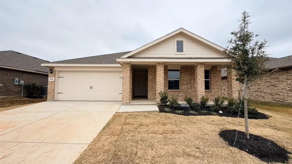 556 ARROYO DRIVE Cleburne, TX 76033