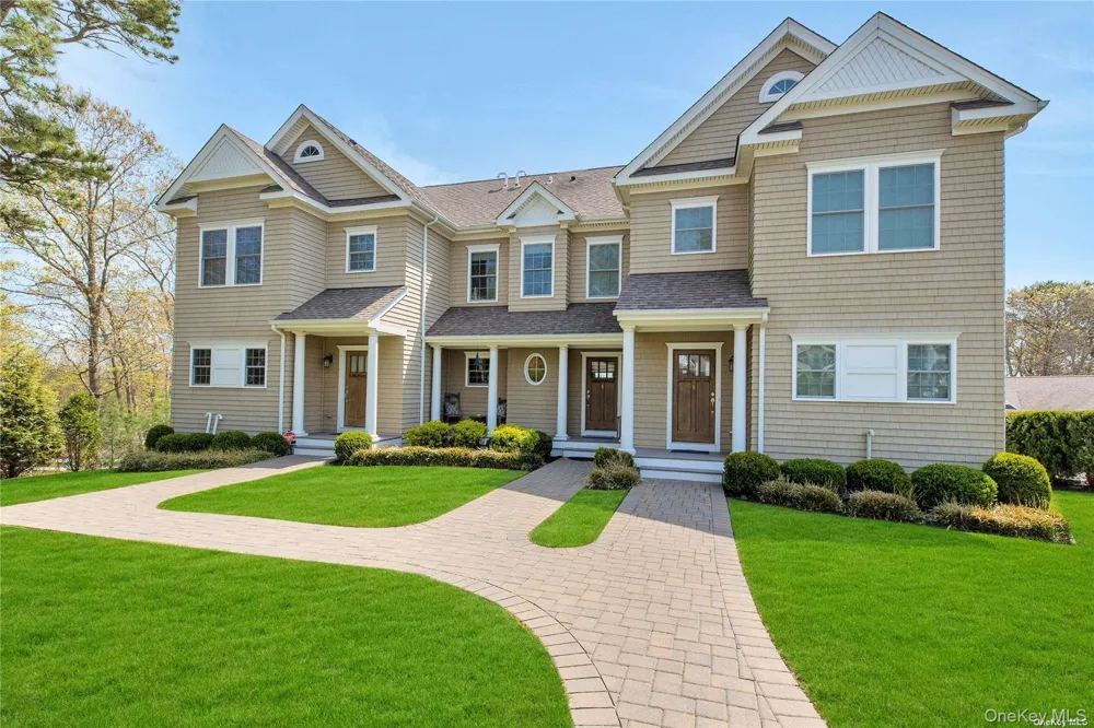 20 Canoe Place Road #8 Hampton Bays, NY 11946