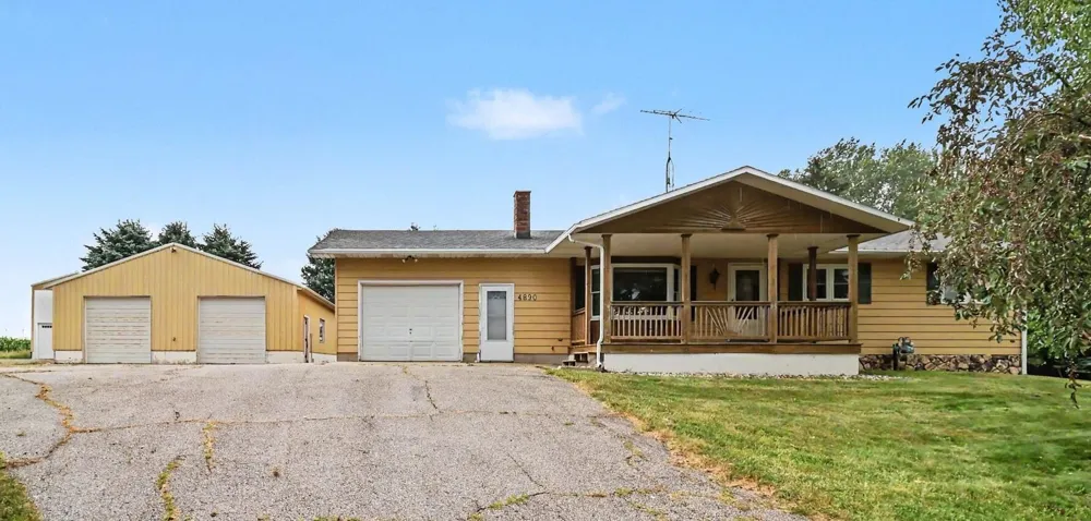 4890 W Kinney Road Ludington, MI 49431
