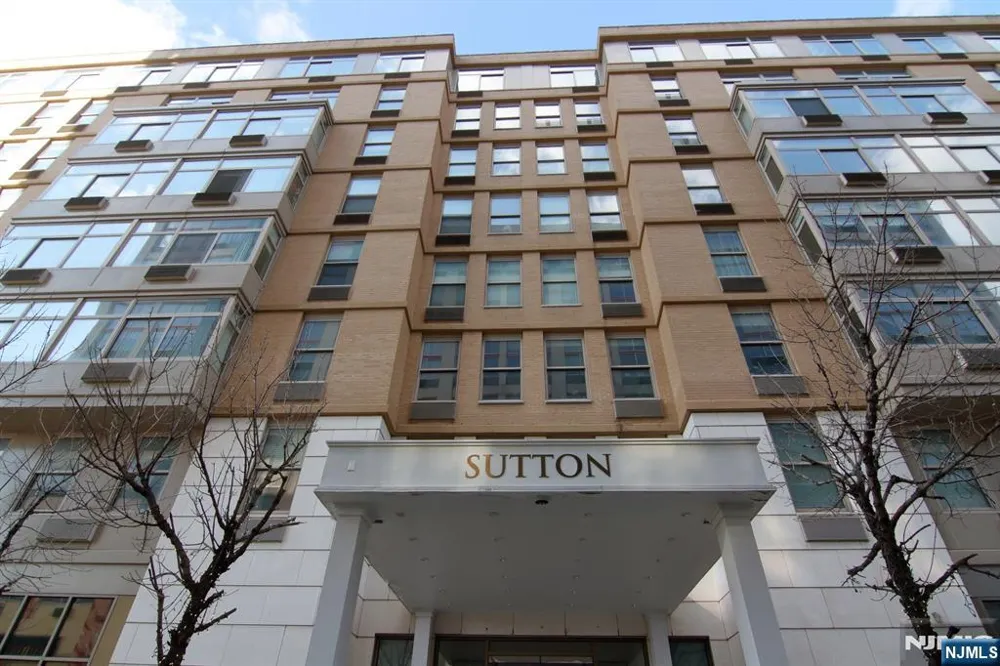 10 Regent Street 602 Jersey City, NJ 07302