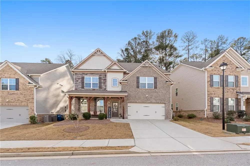4437 Waxwing Street Hoschton, GA 30548