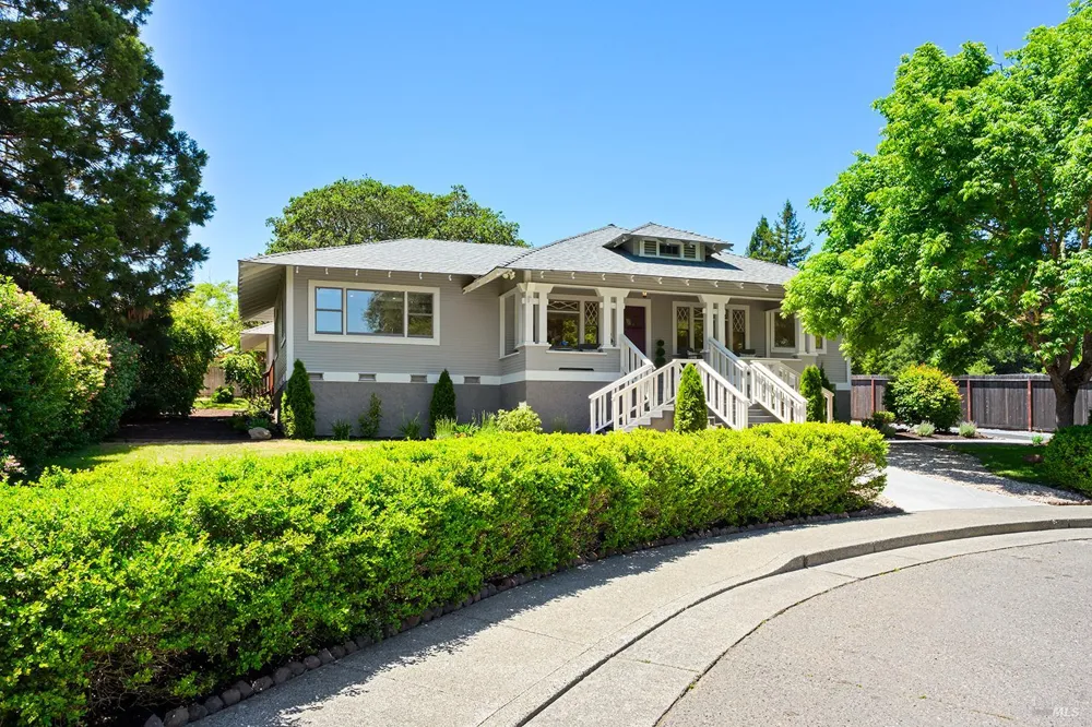 614 Live Oak Avenue Sebastopol, CA 95472