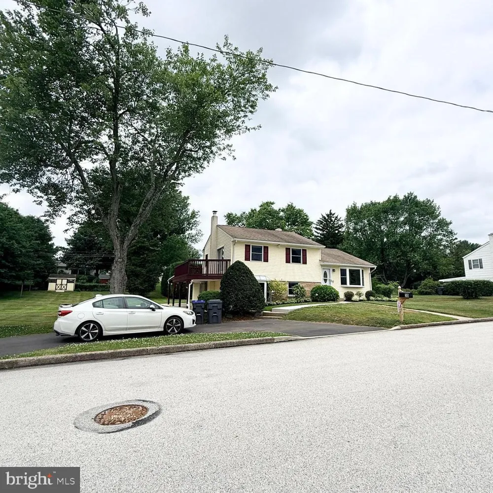 30 URSINUS AVENUE Trappe, PA 19426