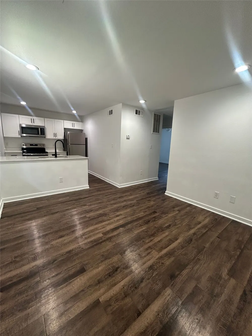 321 E 8th Street #112 Dallas, TX 75203