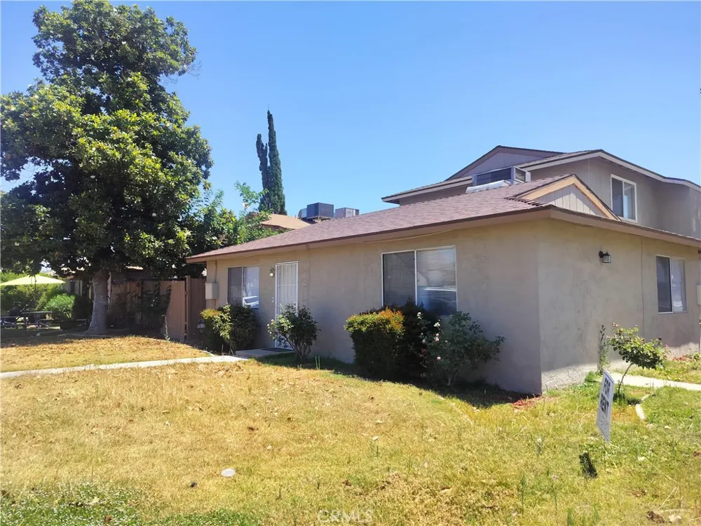912 Valhalla Bakersfield, CA 93309