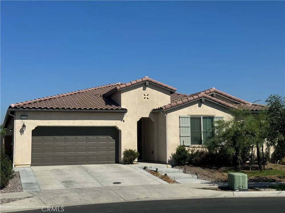9413 Venetian Jurupa Valley, CA 92509