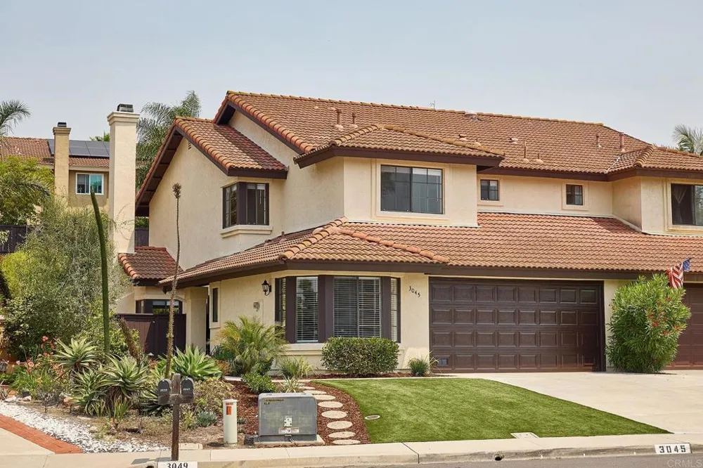 3045 Greenwich Street Carlsbad, CA 92010