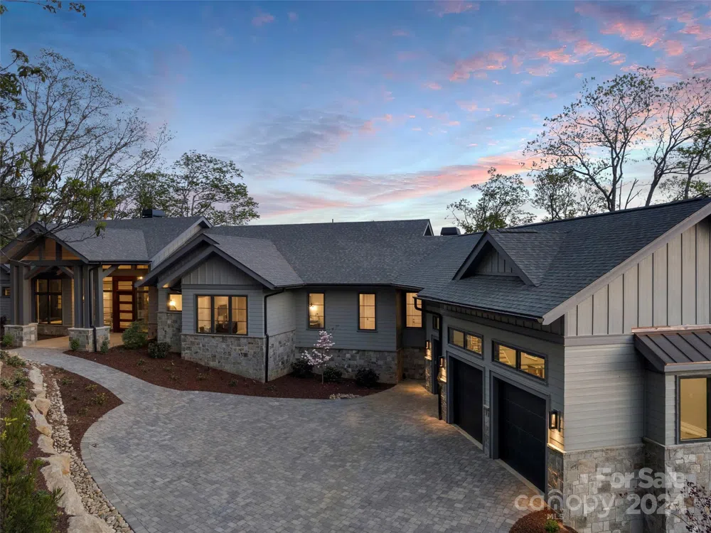 1225 Rockcrest Way Arden, NC 28704