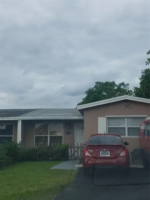 6621 SW 18th Court