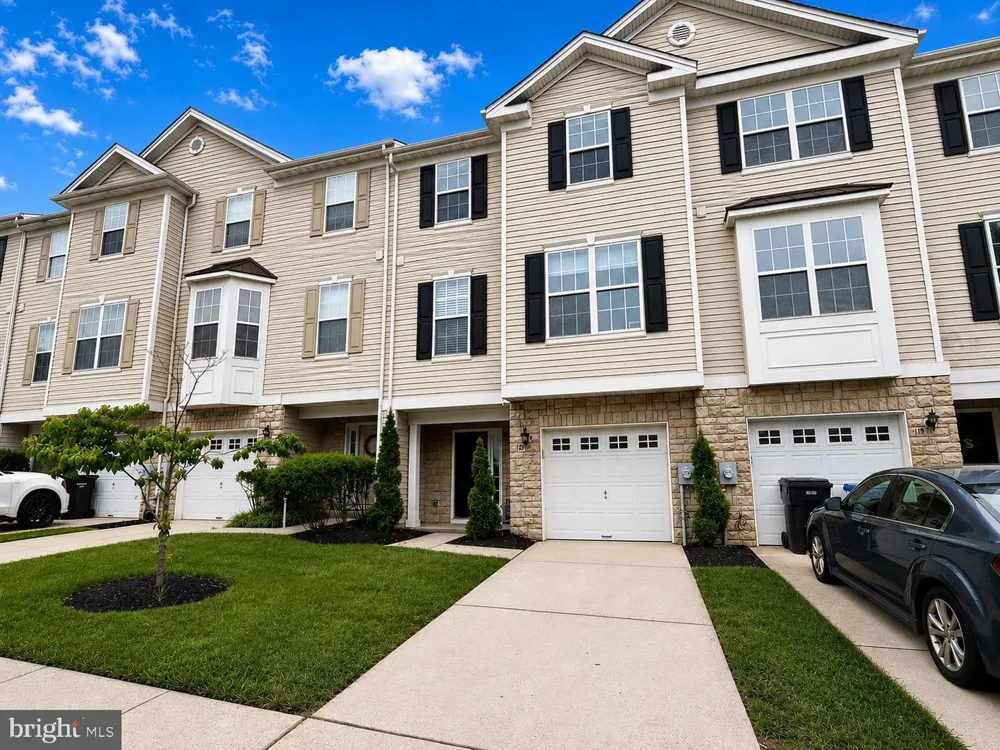 121 ACORN DRIVE Mount Royal, NJ 08061