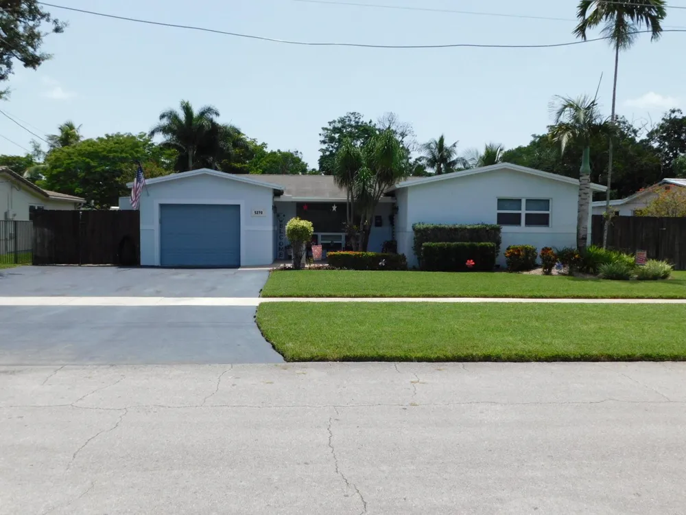 5270 SW 88th Terrace Cooper City, FL 33328