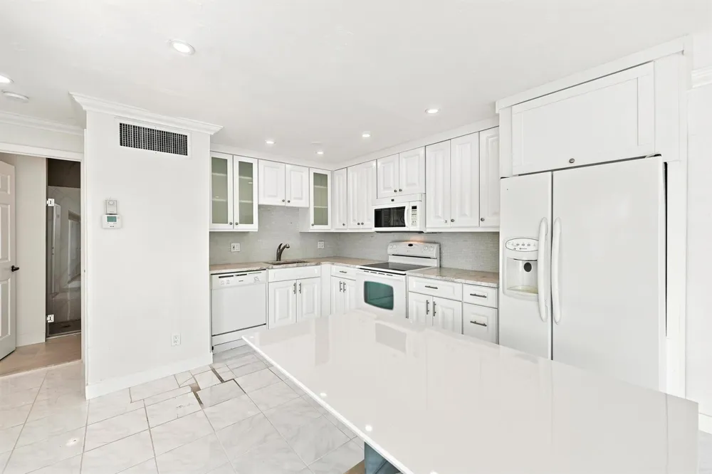 126 WEST COURT Royal Palm Beach, FL 33411