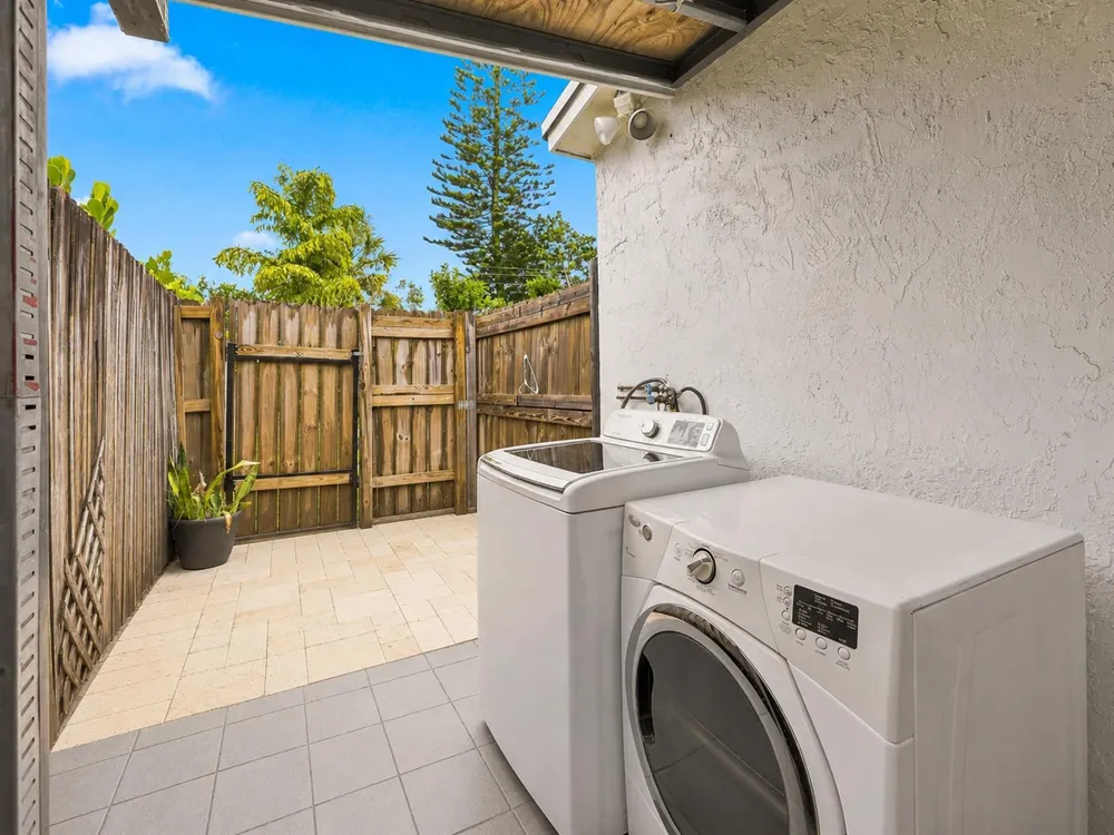 7780 NW 40TH STREET #A Davie, FL 33024