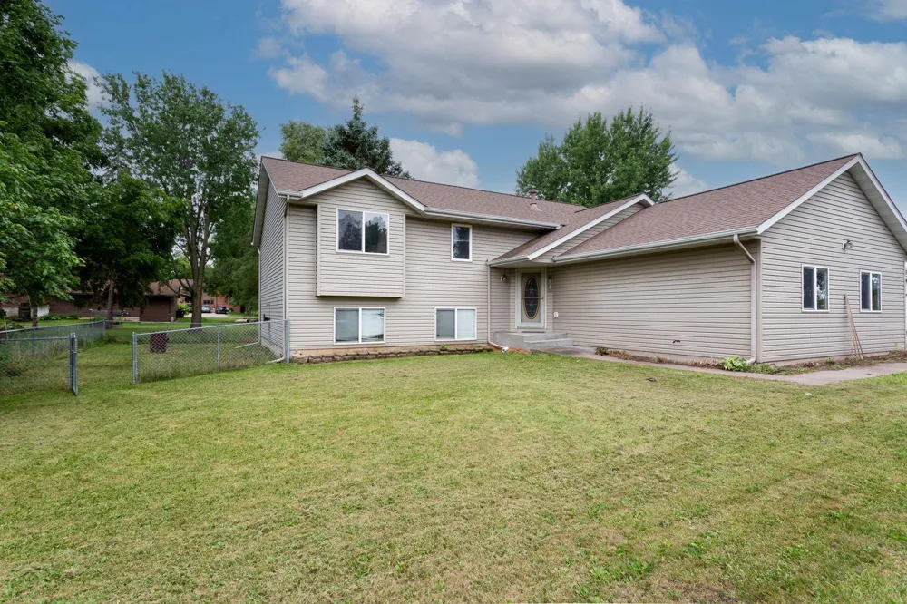 1010 Hampshire Street Prescott, WI 54021