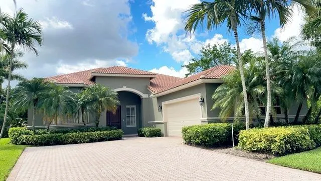 8387 Ironhorse Court West Palm Beach, FL 33412