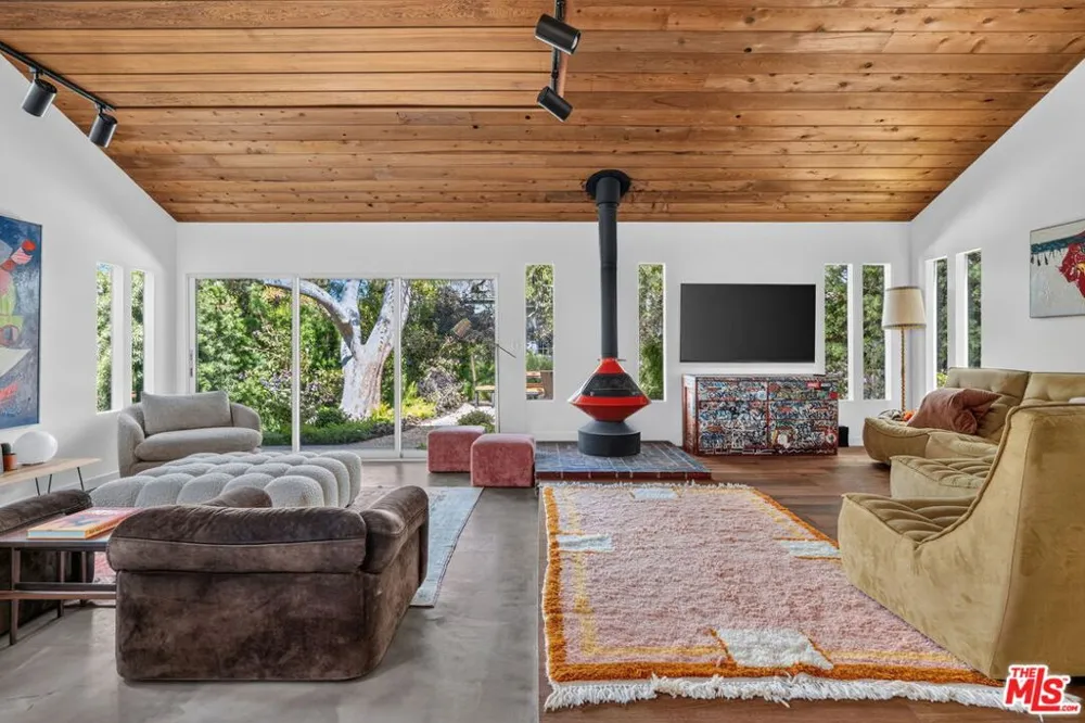 810 Nowita Place Venice, CA 90291