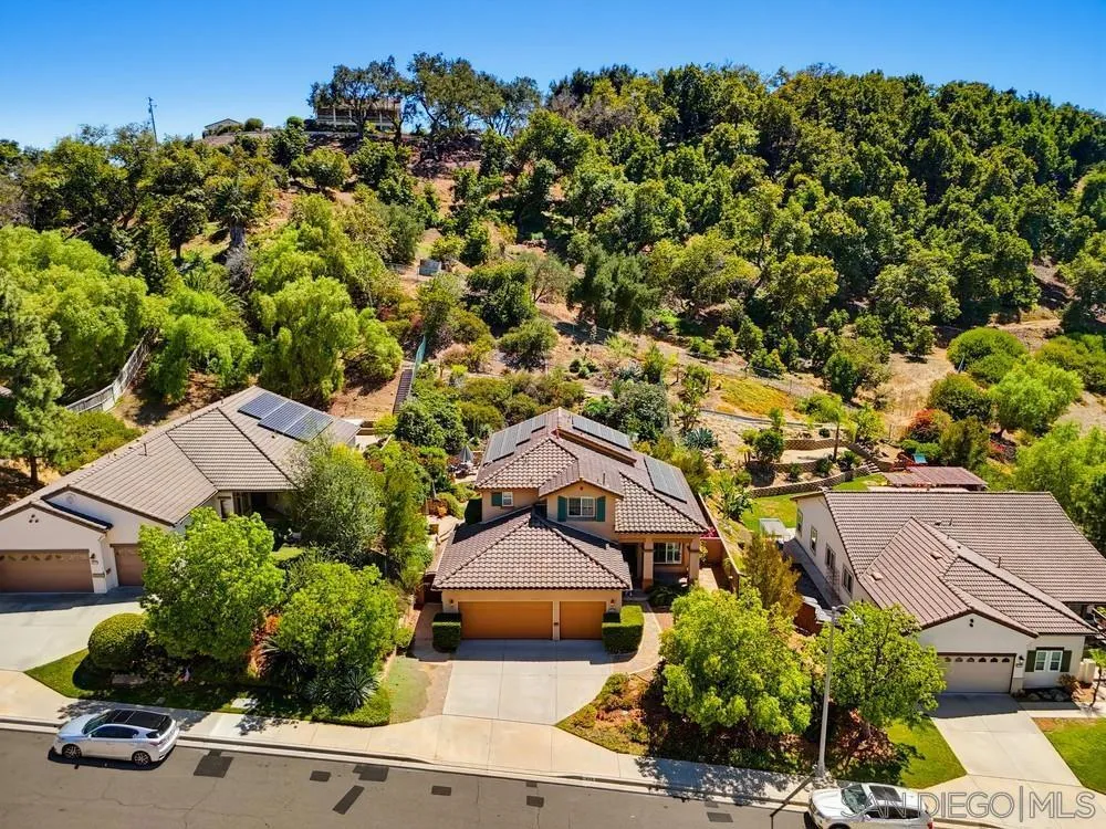 3173 Willow Tree Ln Escondido, CA 92027