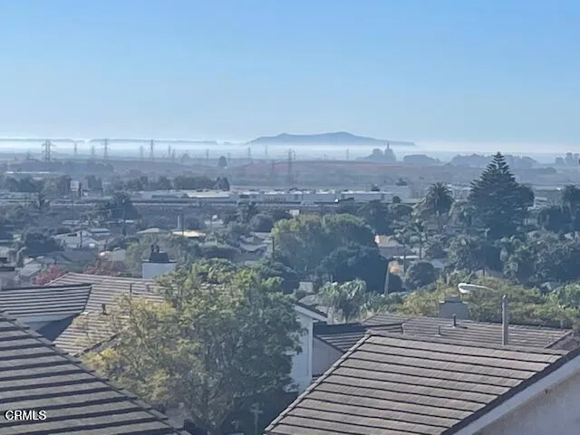 2043 Sunridge Drive #B Ventura, CA 93003