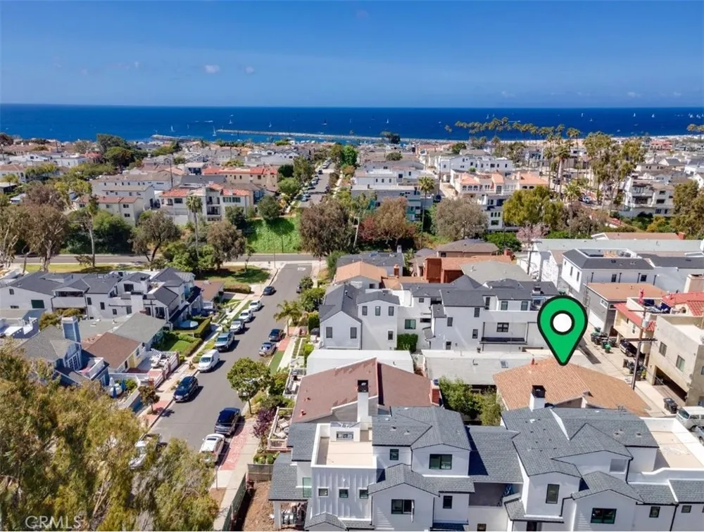 415 Heliotrope Avenue Corona del Mar, CA 92625