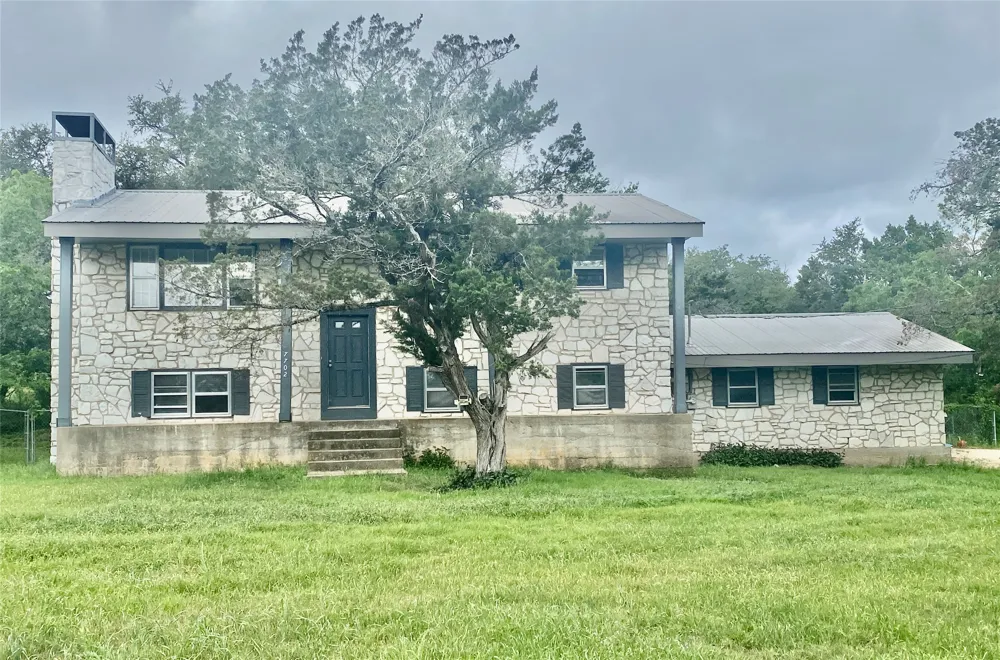 7702 Pitter Pat Lane Austin, TX 78736