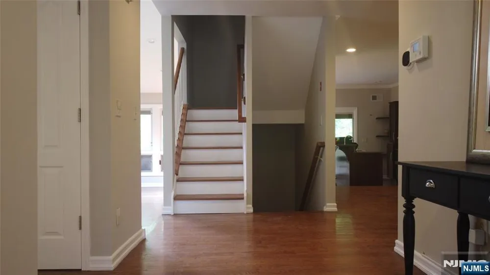 220 Butternut Drive Wayne, NJ 07470