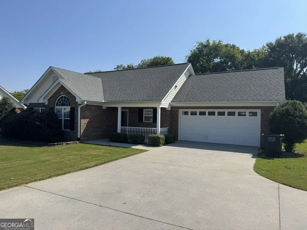 134 Brookstone DR SW Calhoun, GA 30701