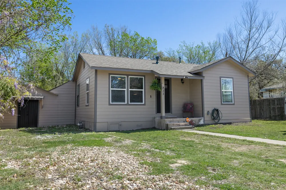 823 Hickory Street Rockdale, TX 76567