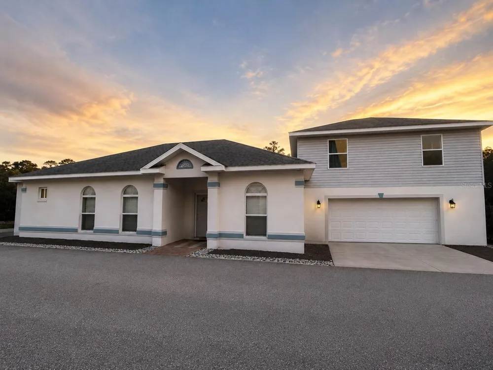 217 E 19TH AVENUE Mount Dora, FL 32757